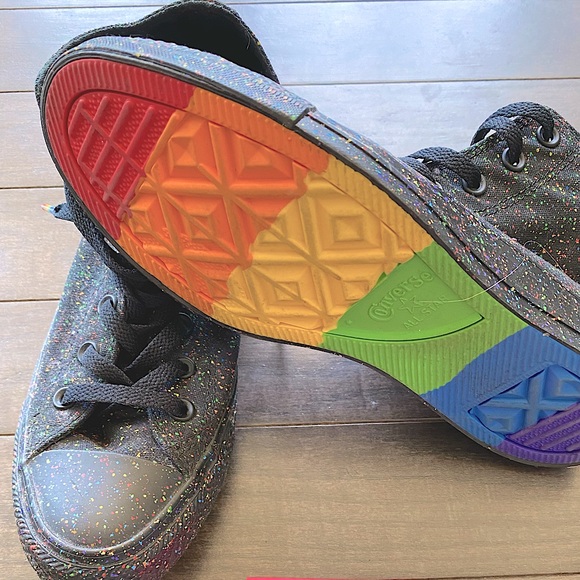 Limited Edition Unisex Pride Converse Hightop Black Paint Splatter Rainbow Soles - Picture 6 of 9